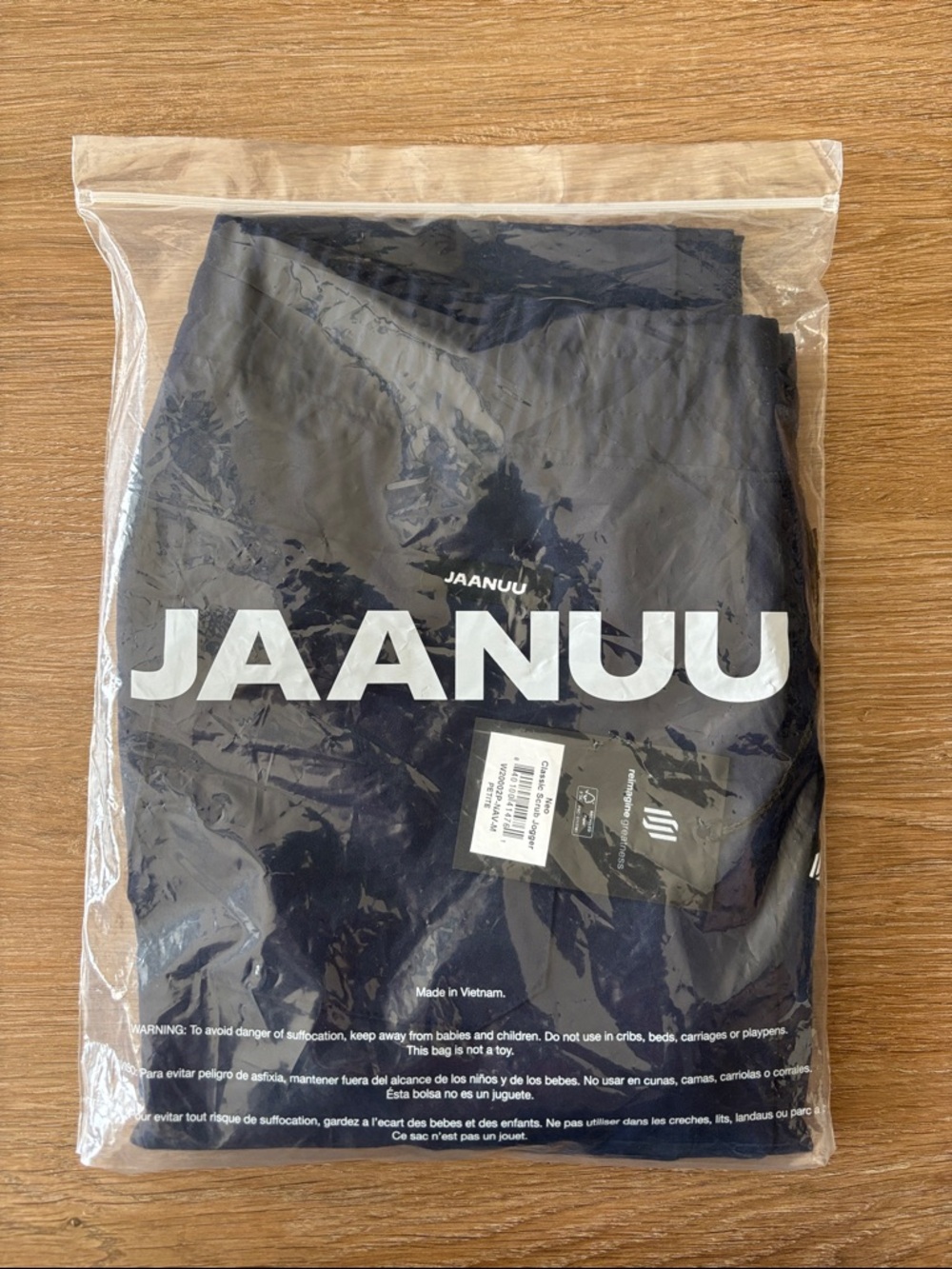 Jaanuu scrub jogger for women